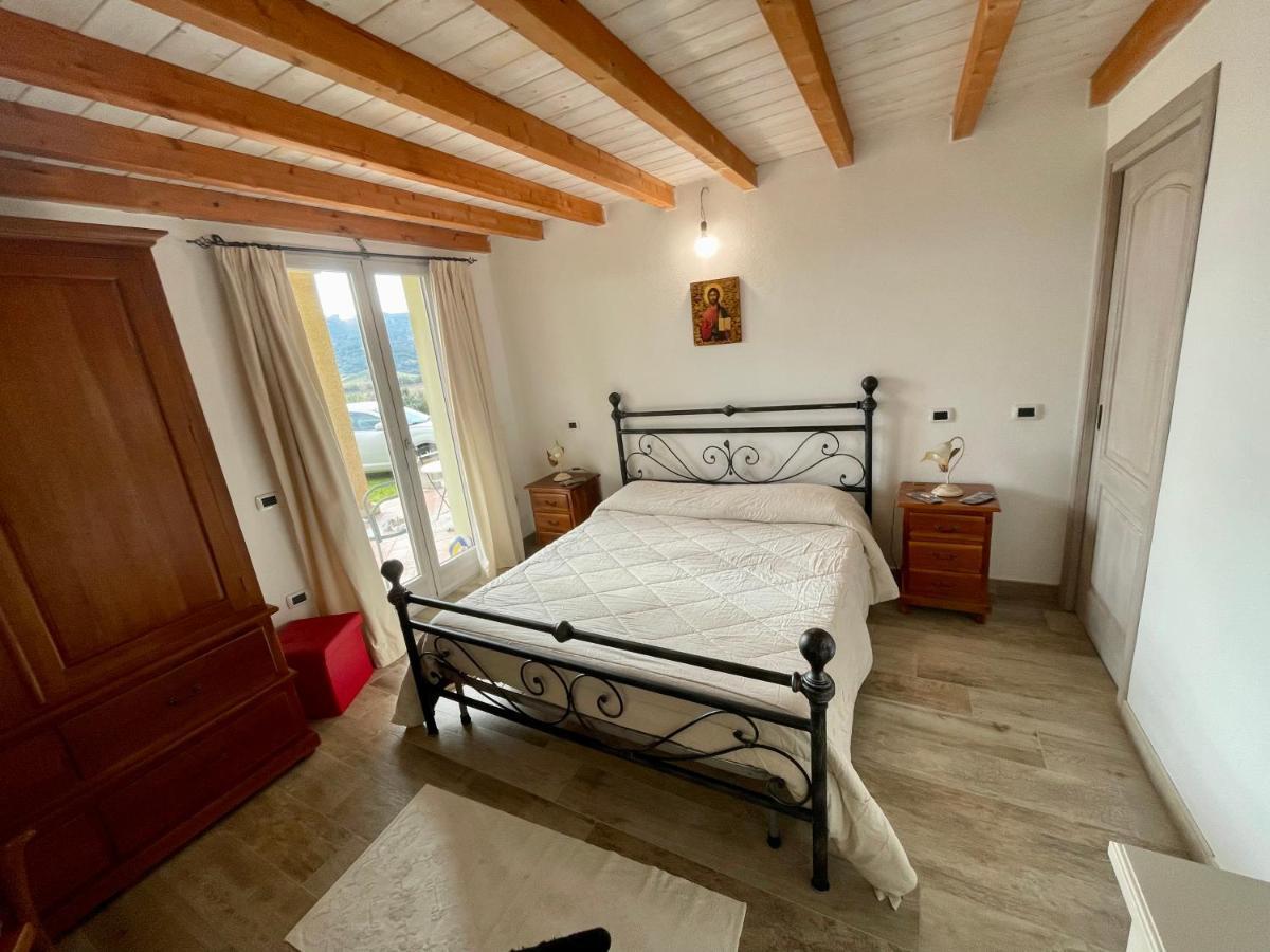 San Leonardo Country House Calangianus Экстерьер фото
