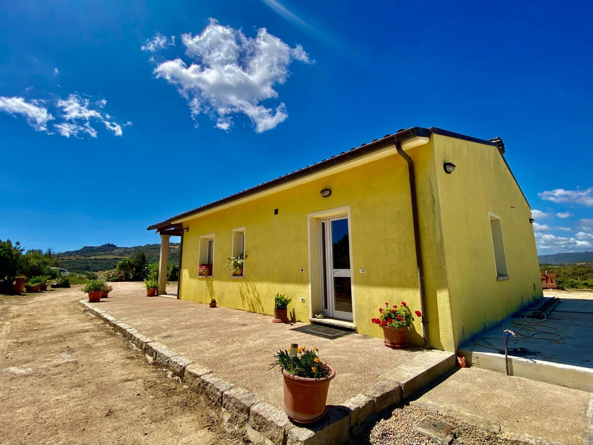 San Leonardo Country House Calangianus Экстерьер фото