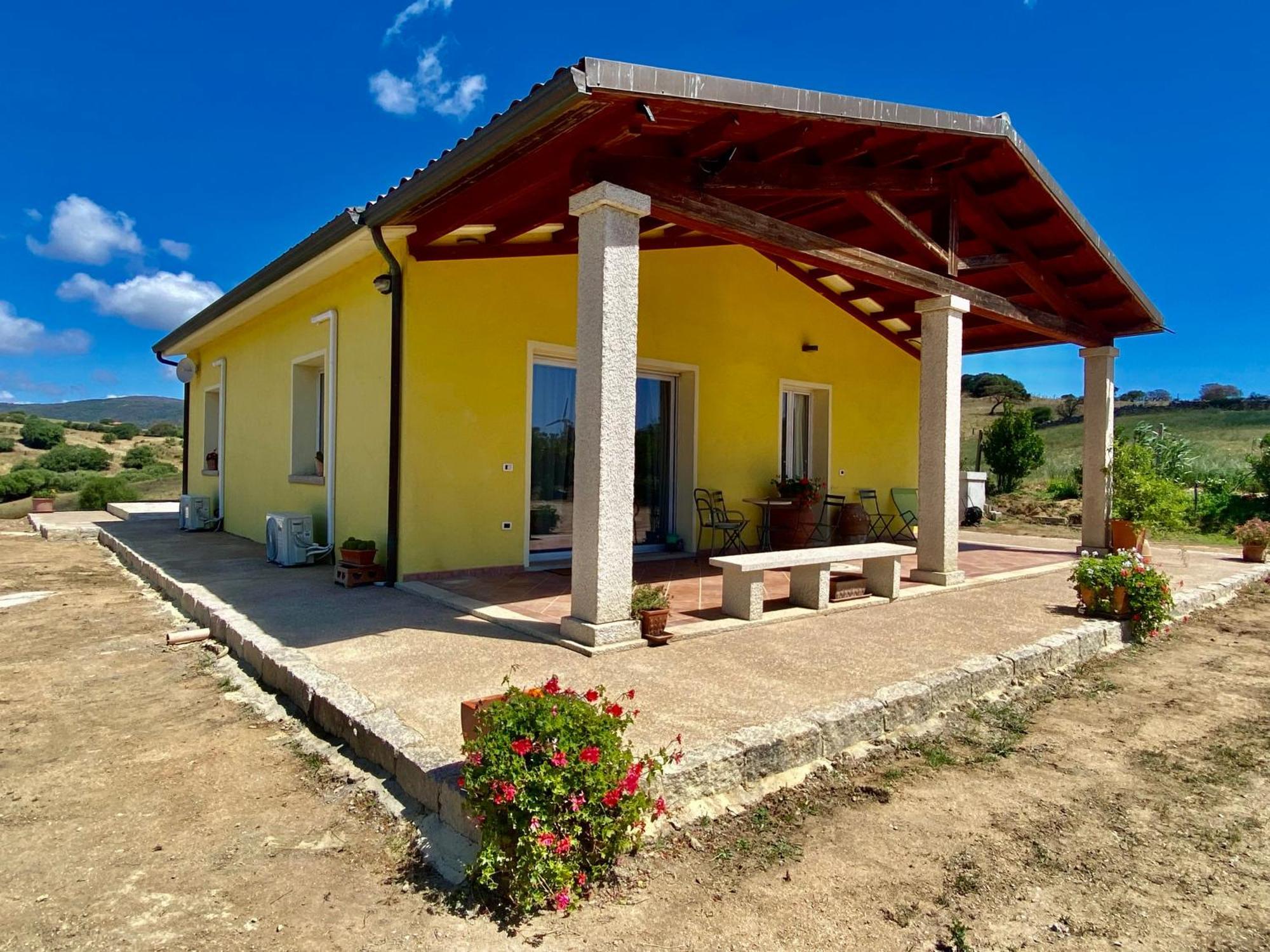 San Leonardo Country House Calangianus Экстерьер фото